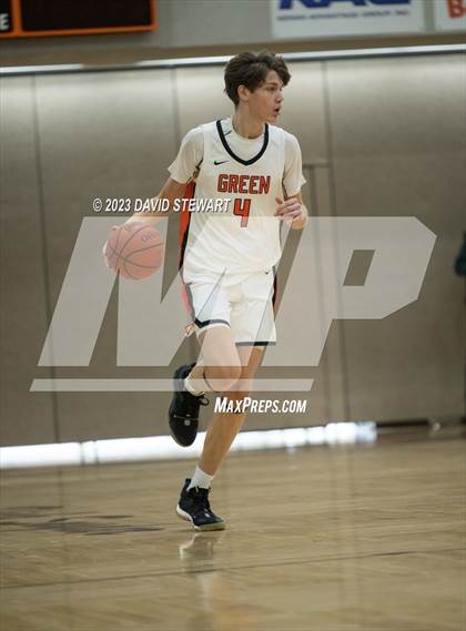 Thumbnail 3 in Walsh Jesuit vs. Green photogallery.