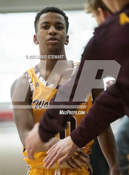 Thumbnail 3 in Walsh Jesuit vs. Green photogallery.