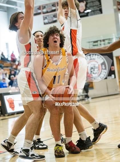 Thumbnail 1 in Walsh Jesuit vs. Green photogallery.