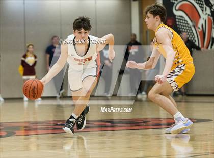 Thumbnail 3 in Walsh Jesuit vs. Green photogallery.