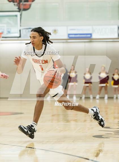 Thumbnail 3 in Walsh Jesuit vs. Green photogallery.