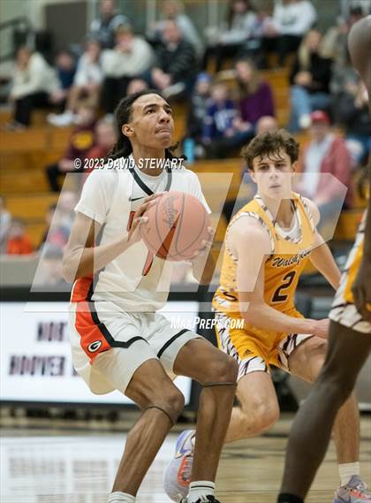 Thumbnail 2 in Walsh Jesuit vs. Green photogallery.