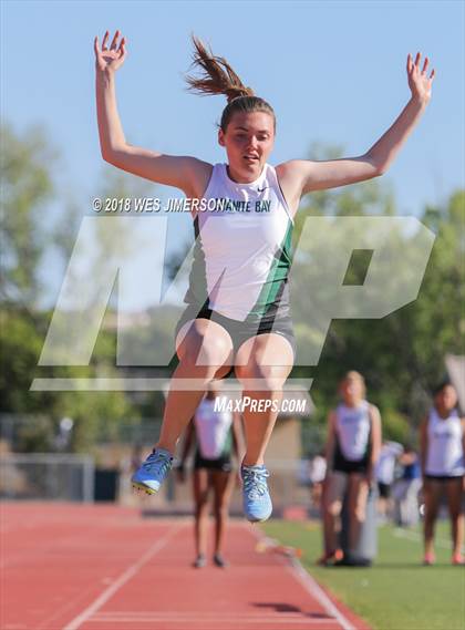 Thumbnail 3 in Sierra Foothill League Tri Meet photogallery.