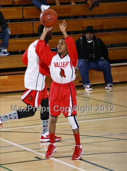 Thumbnail 3 in Vallejo vs. Fremont (I Have A Dream Classic) photogallery.