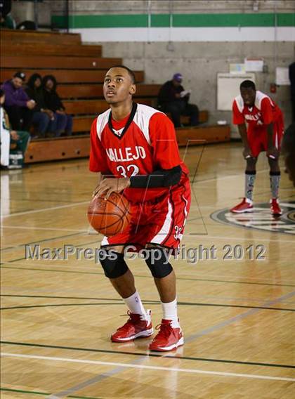 Thumbnail 3 in Vallejo vs. Fremont (I Have A Dream Classic) photogallery.