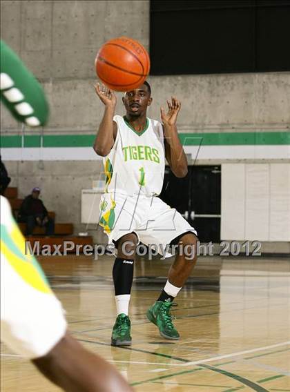 Thumbnail 2 in Vallejo vs. Fremont (I Have A Dream Classic) photogallery.