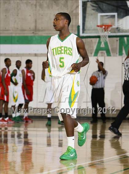 Thumbnail 2 in Vallejo vs. Fremont (I Have A Dream Classic) photogallery.