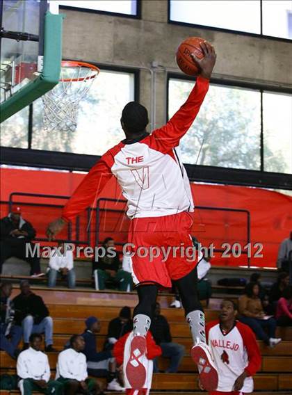 Thumbnail 3 in Vallejo vs. Fremont (I Have A Dream Classic) photogallery.