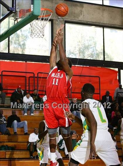 Thumbnail 2 in Vallejo vs. Fremont (I Have A Dream Classic) photogallery.