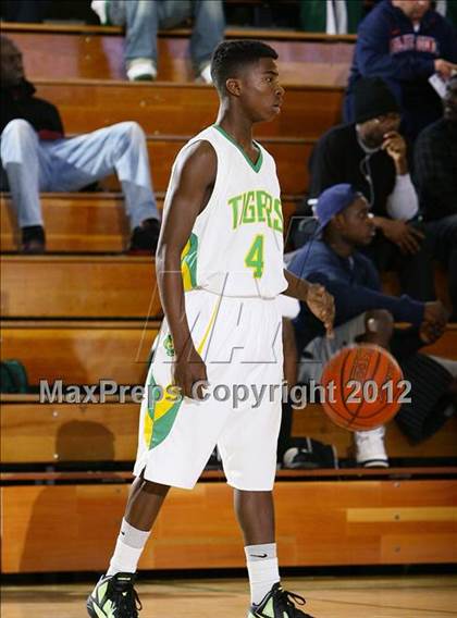 Thumbnail 2 in Vallejo vs. Fremont (I Have A Dream Classic) photogallery.