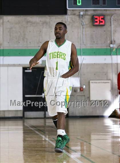 Thumbnail 2 in Vallejo vs. Fremont (I Have A Dream Classic) photogallery.