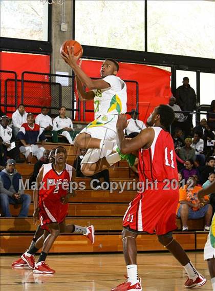 Thumbnail 2 in Vallejo vs. Fremont (I Have A Dream Classic) photogallery.