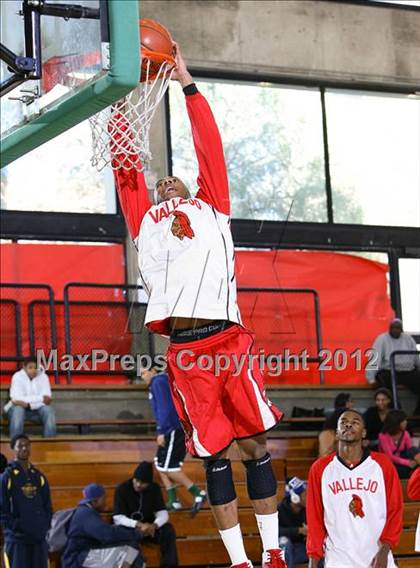 Thumbnail 2 in Vallejo vs. Fremont (I Have A Dream Classic) photogallery.