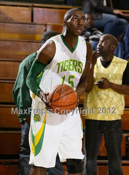 Thumbnail 3 in Vallejo vs. Fremont (I Have A Dream Classic) photogallery.