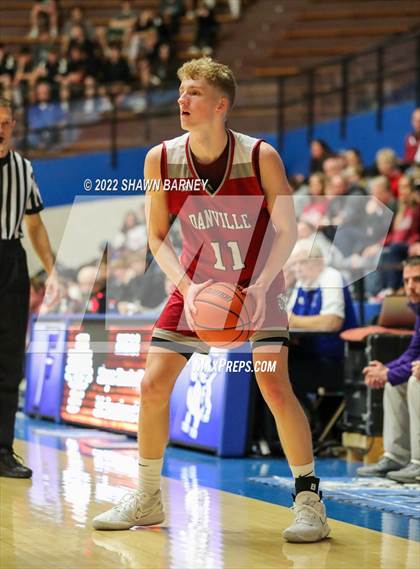 Thumbnail 2 in Danville vs. Greencastle (IHSAA Class 3A Boys Sectional Round 1) photogallery.
