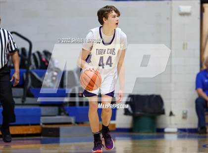 Thumbnail 2 in Danville vs. Greencastle (IHSAA Class 3A Boys Sectional Round 1) photogallery.