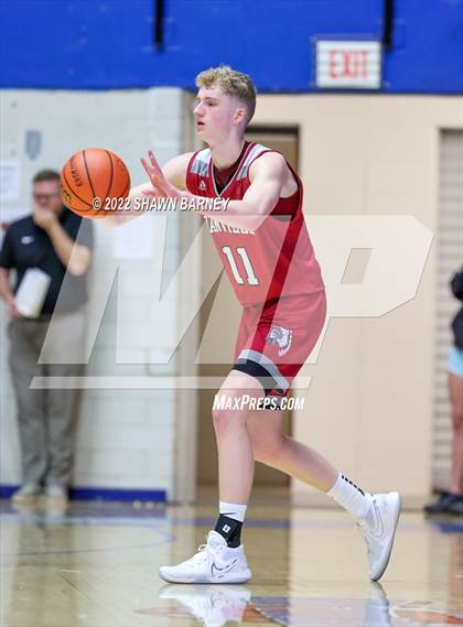 Thumbnail 1 in Danville vs. Greencastle (IHSAA Class 3A Boys Sectional Round 1) photogallery.