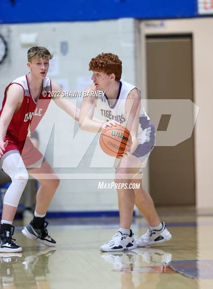 Thumbnail 3 in Danville vs. Greencastle (IHSAA Class 3A Boys Sectional Round 1) photogallery.