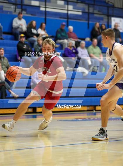Thumbnail 1 in Danville vs. Greencastle (IHSAA Class 3A Boys Sectional Round 1) photogallery.