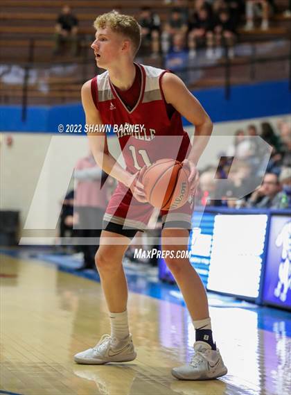 Thumbnail 1 in Danville vs. Greencastle (IHSAA Class 3A Boys Sectional Round 1) photogallery.