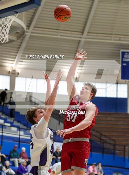 Thumbnail 1 in Danville vs. Greencastle (IHSAA Class 3A Boys Sectional Round 1) photogallery.