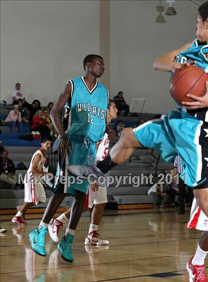 Thumbnail 1 in Renaissance Academy vs. Burroughs (Burbank Tip-off Classic) photogallery.