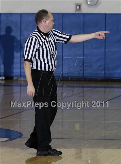 Thumbnail 3 in Renaissance Academy vs. Burroughs (Burbank Tip-off Classic) photogallery.