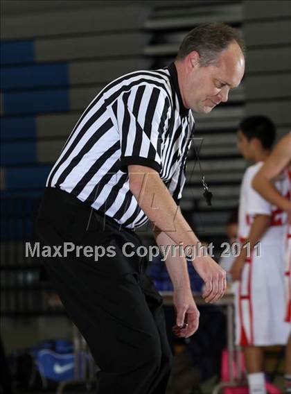 Thumbnail 3 in Renaissance Academy vs. Burroughs (Burbank Tip-off Classic) photogallery.