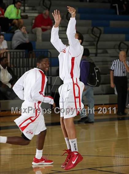 Thumbnail 3 in Renaissance Academy vs. Burroughs (Burbank Tip-off Classic) photogallery.