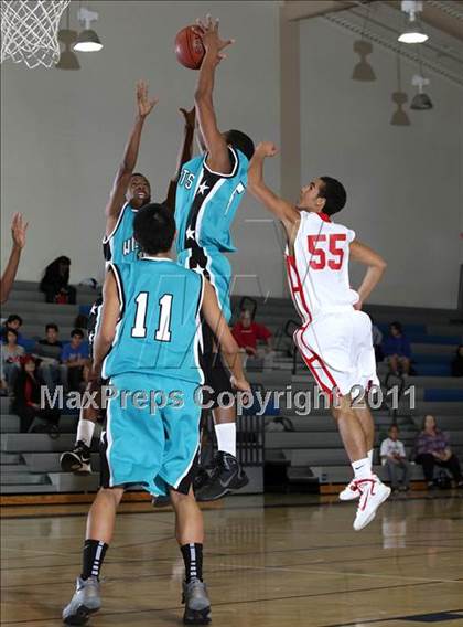 Thumbnail 3 in Renaissance Academy vs. Burroughs (Burbank Tip-off Classic) photogallery.