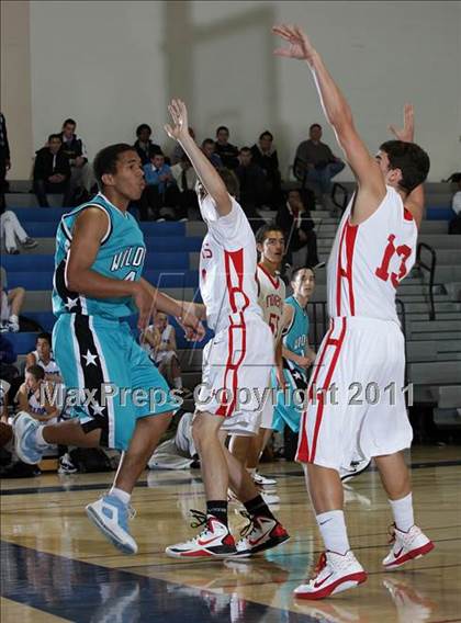Thumbnail 1 in Renaissance Academy vs. Burroughs (Burbank Tip-off Classic) photogallery.