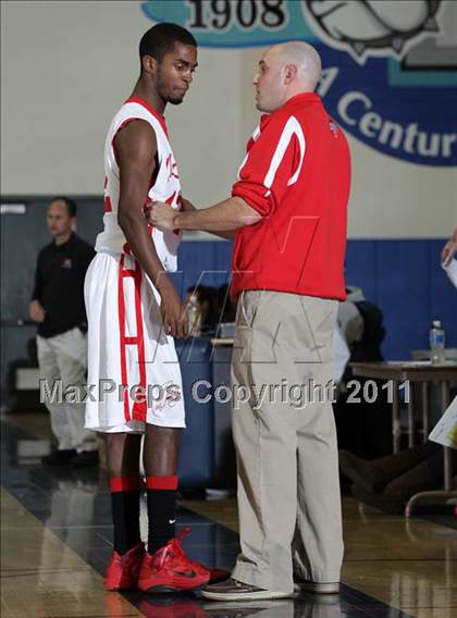 Thumbnail 1 in Renaissance Academy vs. Burroughs (Burbank Tip-off Classic) photogallery.