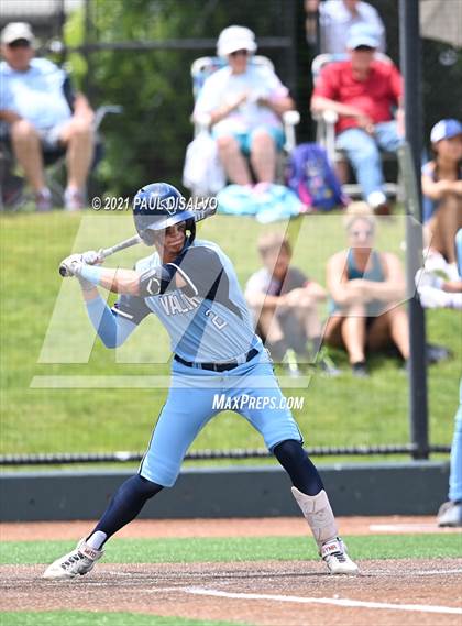 Thumbnail 3 in Valor Christian vs. Fort Collins(CHSAA 5A Semi-Final) photogallery.