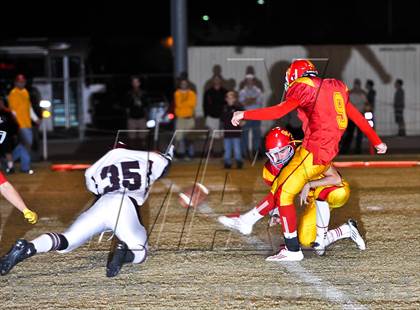Thumbnail 1 in Seton Catholic vs. Winslow (AIA D4 Playoff) photogallery.