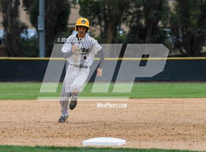 Thumbnail 2 in Mount Miguel vs. Morse (CIF SDS D5 Final) photogallery.