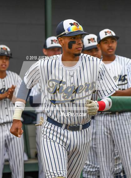 Thumbnail 3 in Mount Miguel vs. Morse (CIF SDS D5 Final) photogallery.