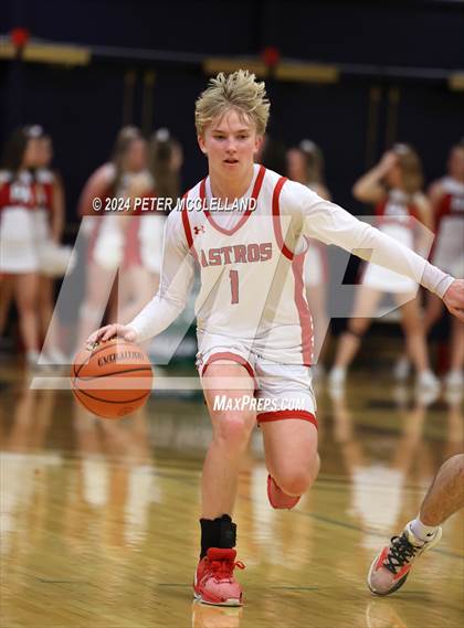 Thumbnail 2 in Nashua North vs. Pinkerton (NHIAA Division I Final) photogallery.