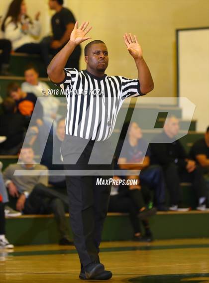 Thumbnail 1 in Windward vs. St. Monica (St. Monica Tournament) photogallery.