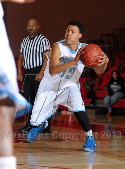 Thumbnail 3 in Montclair vs. Compton (Inland Empire Classic) photogallery.