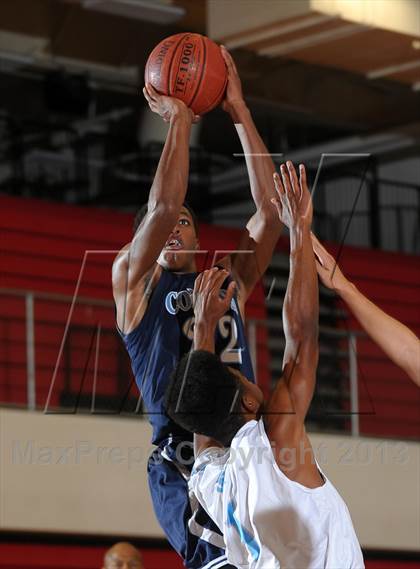 Thumbnail 3 in Montclair vs. Compton (Inland Empire Classic) photogallery.