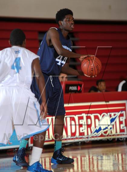 Thumbnail 2 in Montclair vs. Compton (Inland Empire Classic) photogallery.