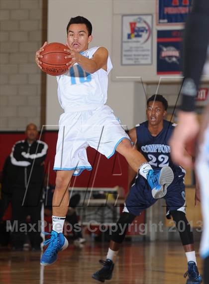 Thumbnail 3 in Montclair vs. Compton (Inland Empire Classic) photogallery.