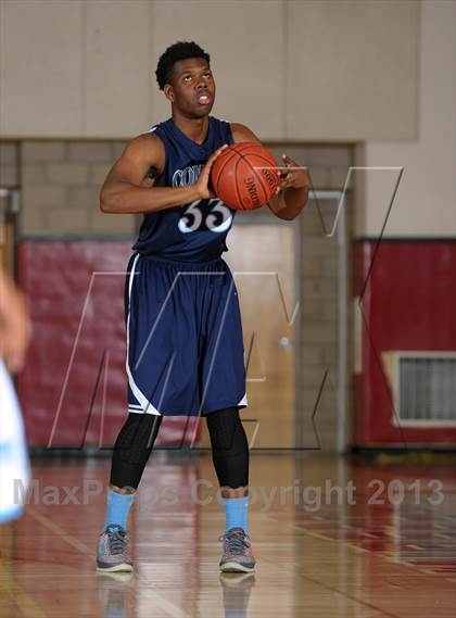 Thumbnail 1 in Montclair vs. Compton (Inland Empire Classic) photogallery.