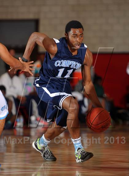 Thumbnail 1 in Montclair vs. Compton (Inland Empire Classic) photogallery.