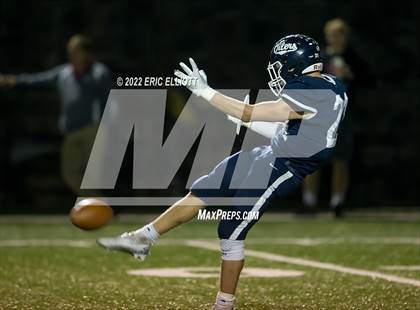 Thumbnail 2 in Oil City vs Slippery Rock (PIAA D10 3A 1st Rd) photogallery.