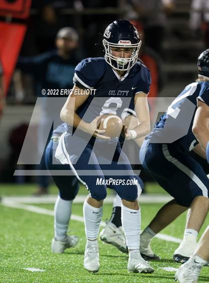 Thumbnail 2 in Oil City vs Slippery Rock (PIAA D10 3A 1st Rd) photogallery.