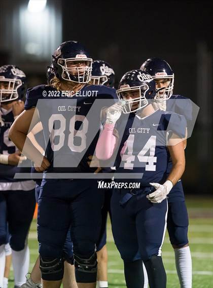 Thumbnail 2 in Oil City vs Slippery Rock (PIAA D10 3A 1st Rd) photogallery.