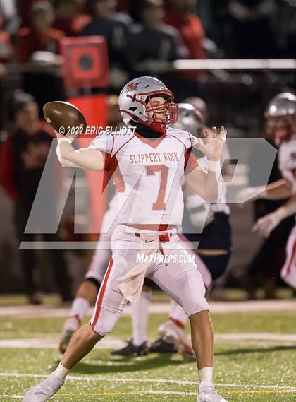 Thumbnail 1 in Oil City vs Slippery Rock (PIAA D10 3A 1st Rd) photogallery.