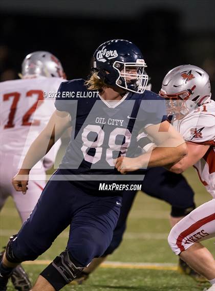 Thumbnail 3 in Oil City vs Slippery Rock (PIAA D10 3A 1st Rd) photogallery.
