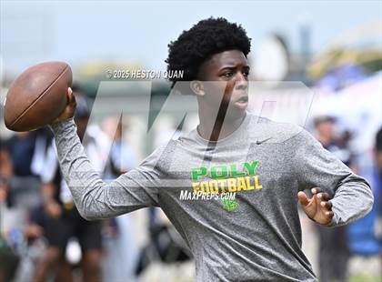 Thumbnail 2 in Inglewood vs. Long Beach Poly  (Battle at the Beach) photogallery.